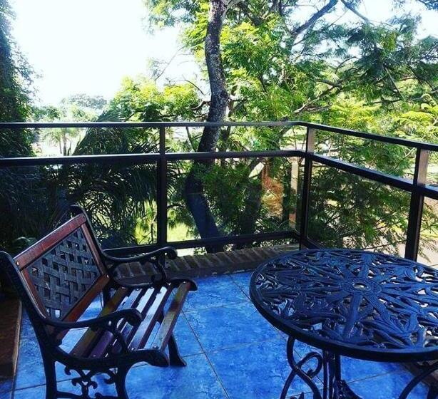 Edificio Nicolas Y Marcelo Siry