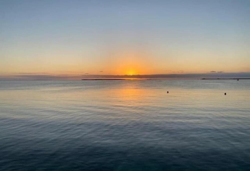 Отель Bahia Bay Resort