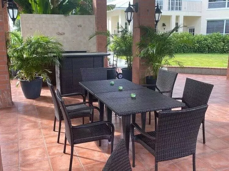 Hotelli Bahia Bay Resort