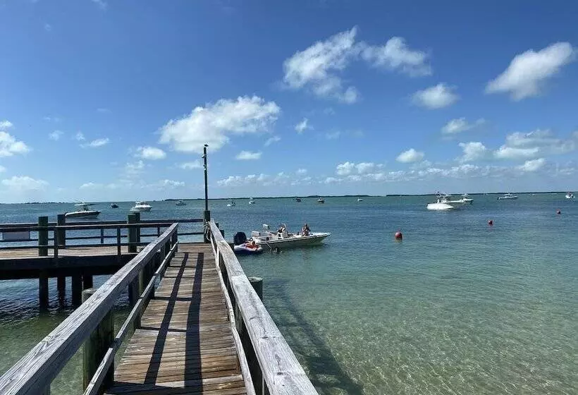 Hotelli Bahia Bay Resort