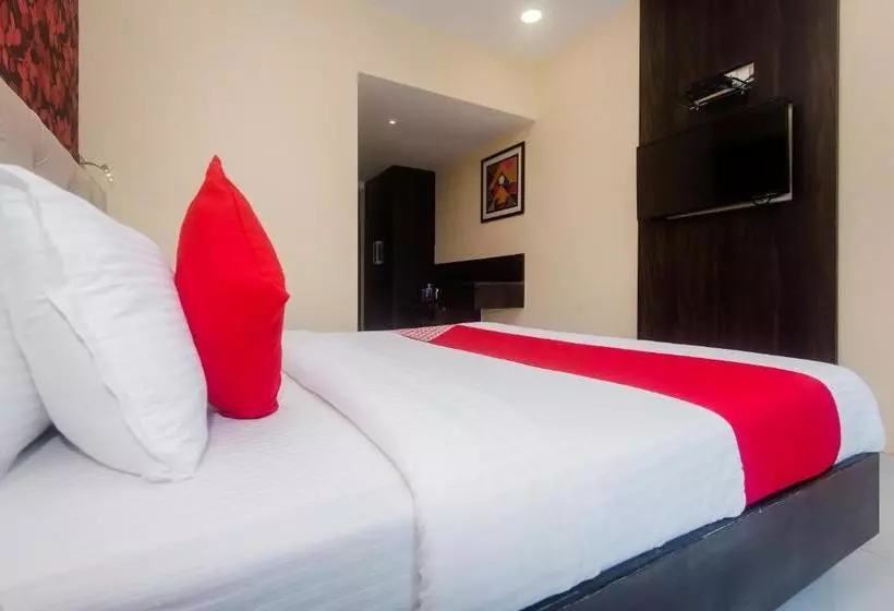 Hotelli Capital O 18290 Sai Residency