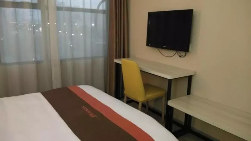 هتل Jun S Jiangxi Nanchang Qingshan Lake District Hightech Nanjing East Road Store