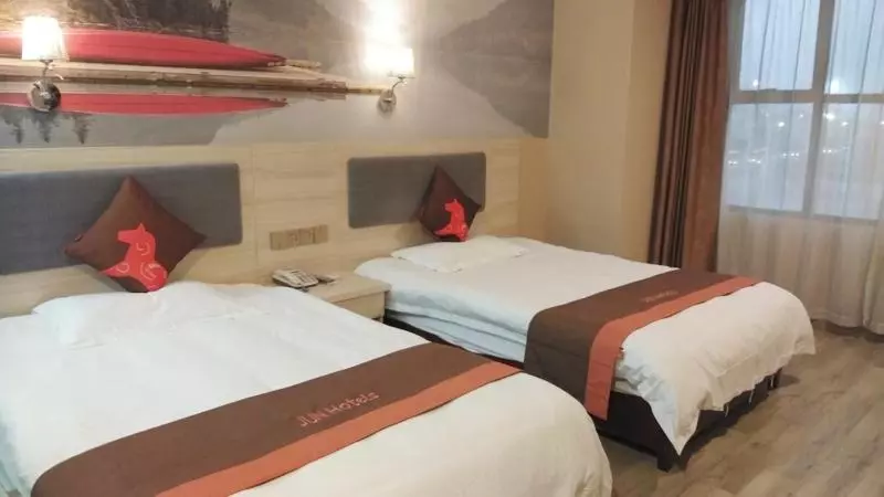 هتل Jun S Jiangxi Nanchang Qingshan Lake District Hightech Nanjing East Road Store
