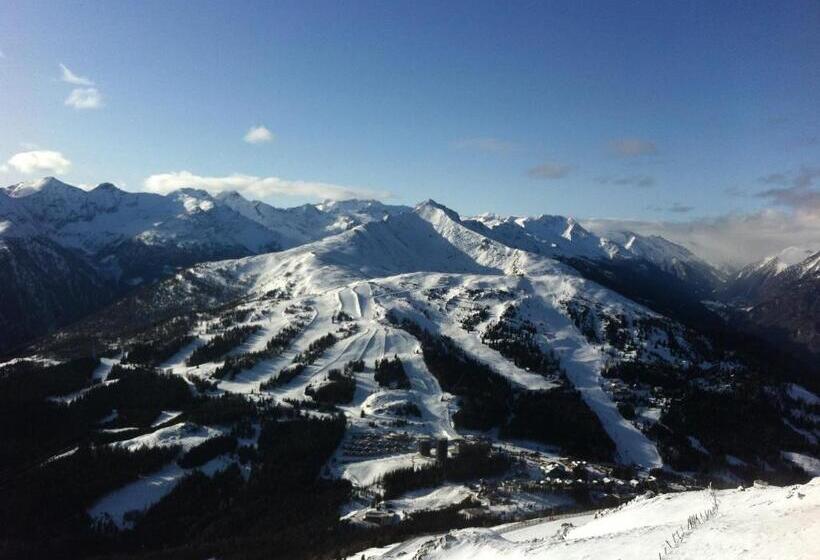 호텔 Locus Malontina