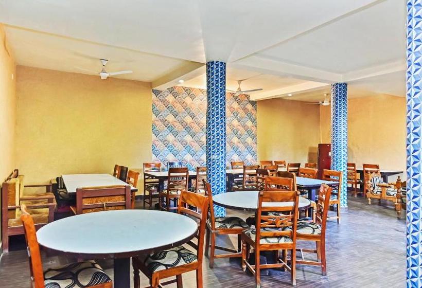 酒店 Oyo 30915 Sidhi Vinayak And Restuarant