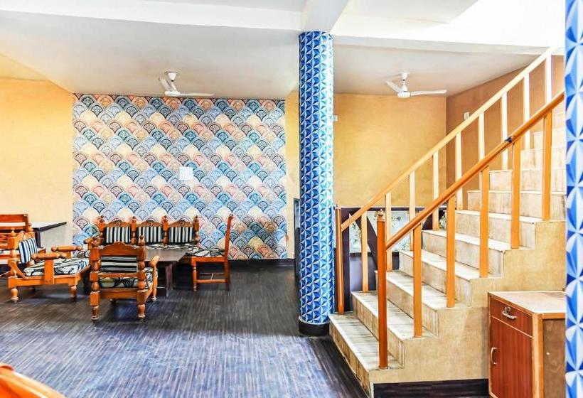 酒店 Oyo 30915 Sidhi Vinayak And Restuarant