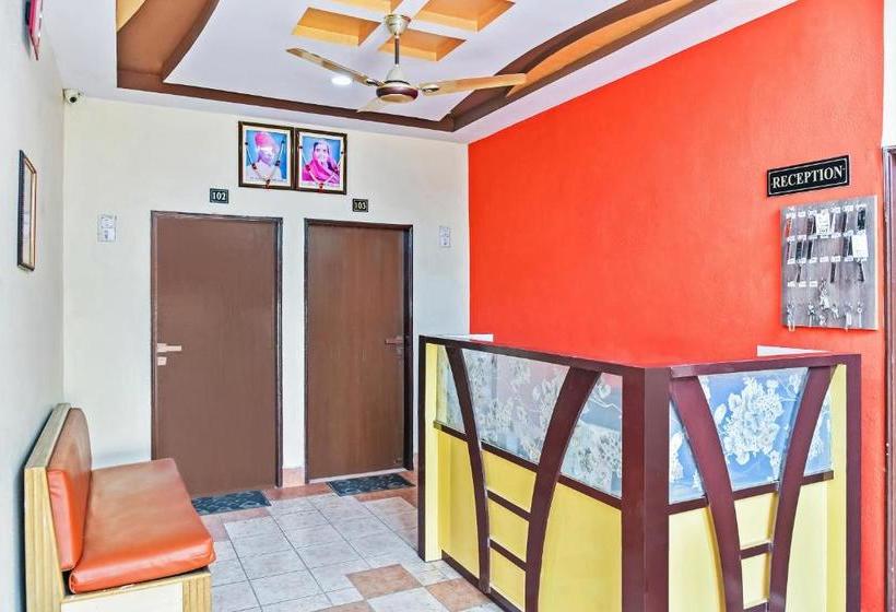 酒店 Oyo 30915 Sidhi Vinayak And Restuarant