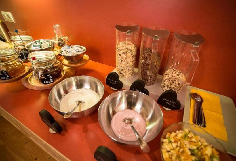 Отель Thomashof