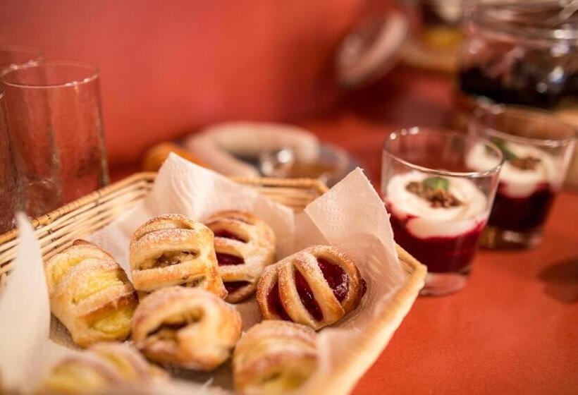 Отель Thomashof