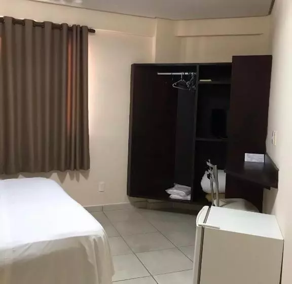 Hotelli Tropical Palace