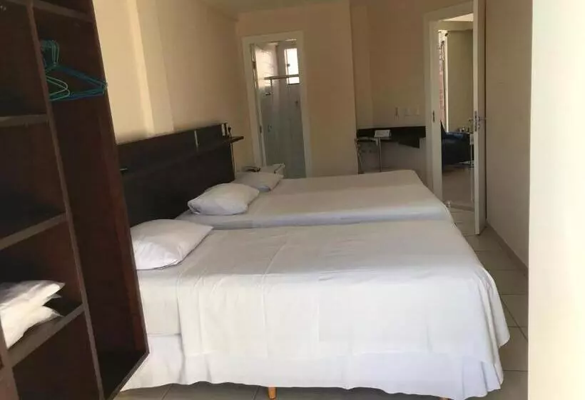 Hotelli Tropical Palace