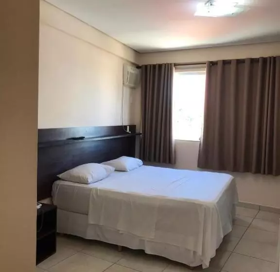 Hotelli Tropical Palace