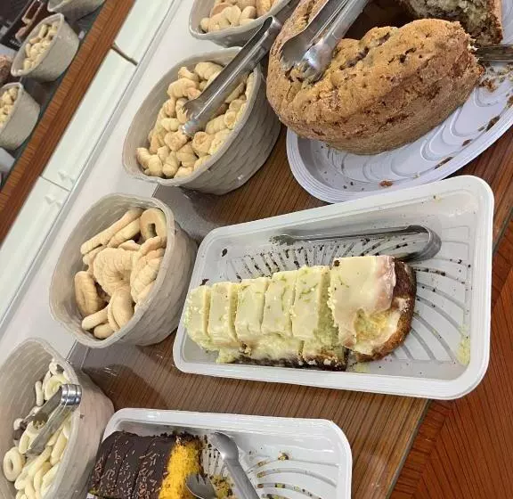 Hotelli Tropical Palace