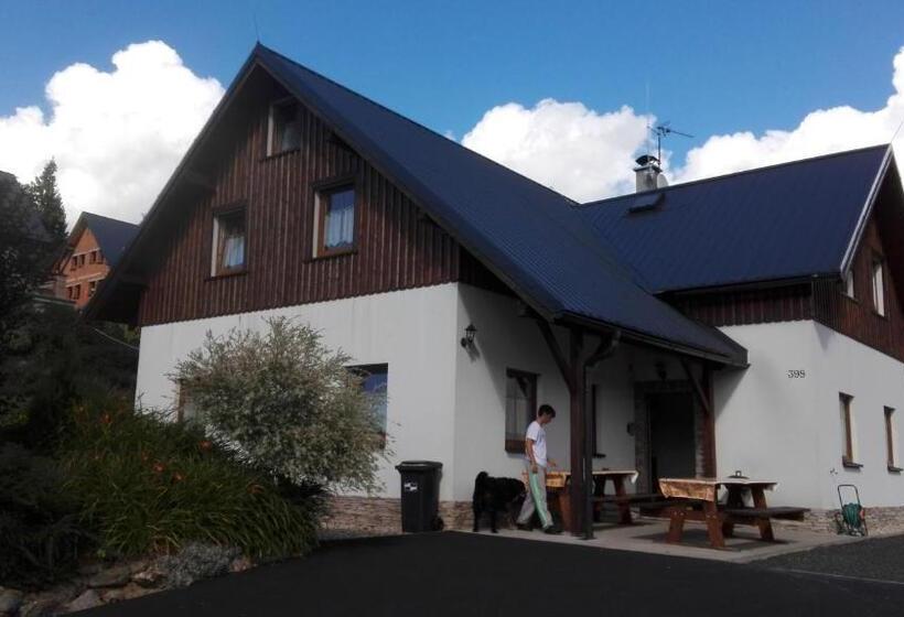 פנסיון Penzion Kabourek