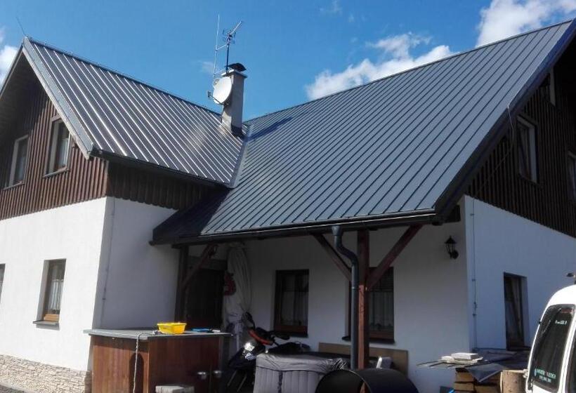 פנסיון Penzion Kabourek