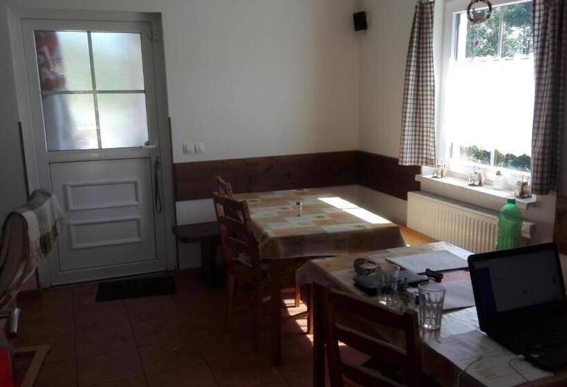 פנסיון Penzion Kabourek