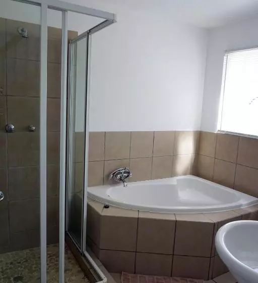 Majatalo Sheba Rock Guesthouse