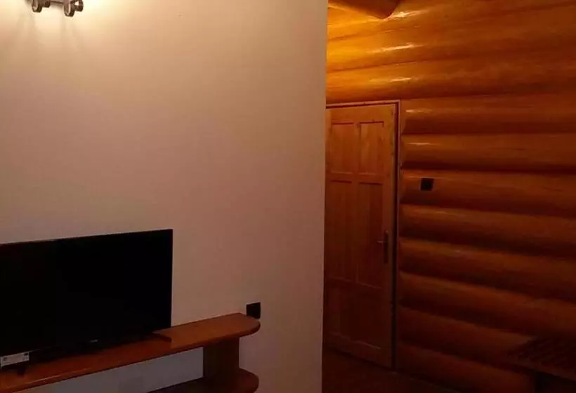 Pensiunea Izbucul Tauz