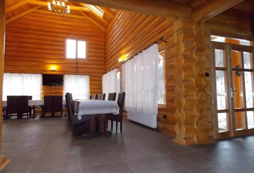 Pensiunea Izbucul Tauz