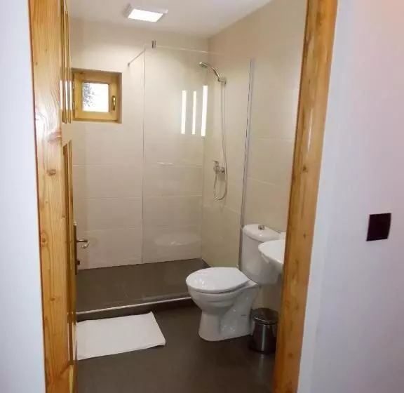 Pensiunea Izbucul Tauz