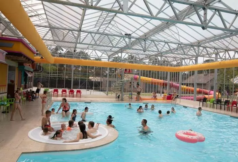 استراحتگاه Camping Blauwe Meer Nv