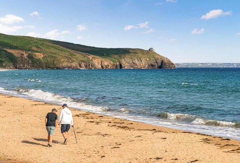 منتجع Praa Sands Holiday Park