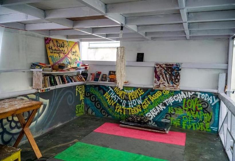 Yez Yez Yez All Good Hostel