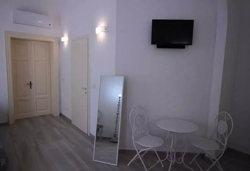 پانسیون Alloggio I Grifoni