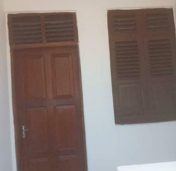 پانسیون Iddi House