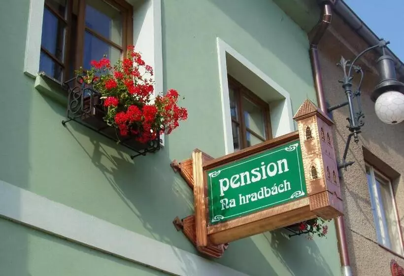Majatalo Penzion Na Hradbách