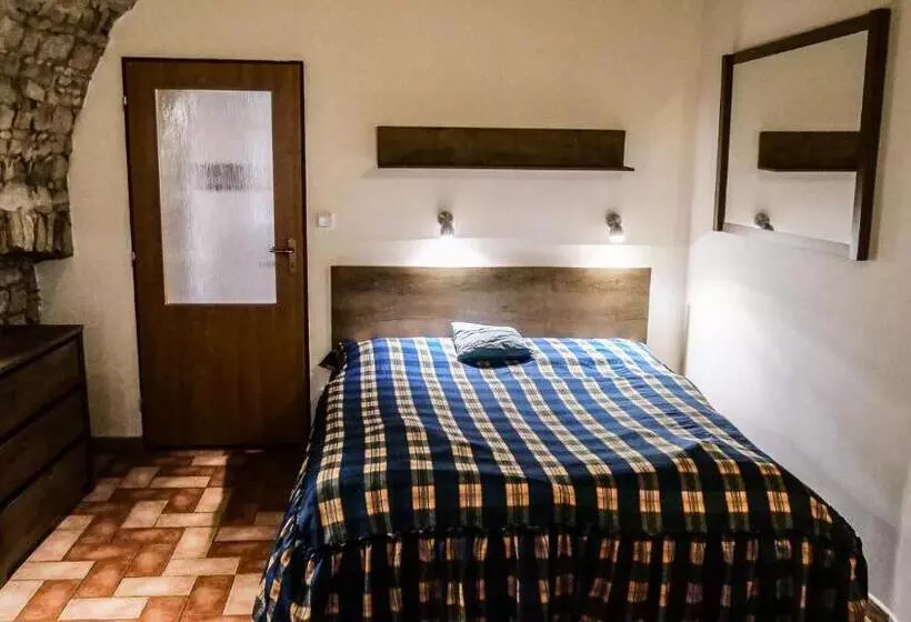 Majatalo Penzion Na Hradbách