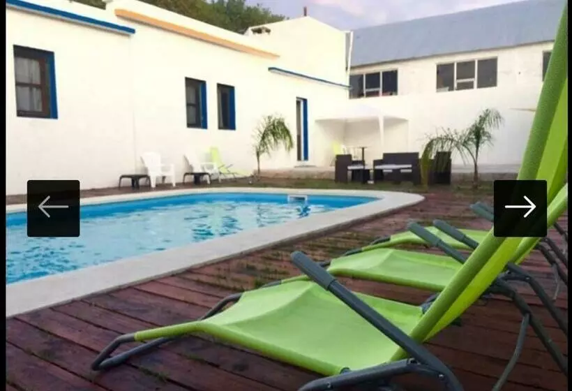 ペンション Piriápolis Hostel & Suites
