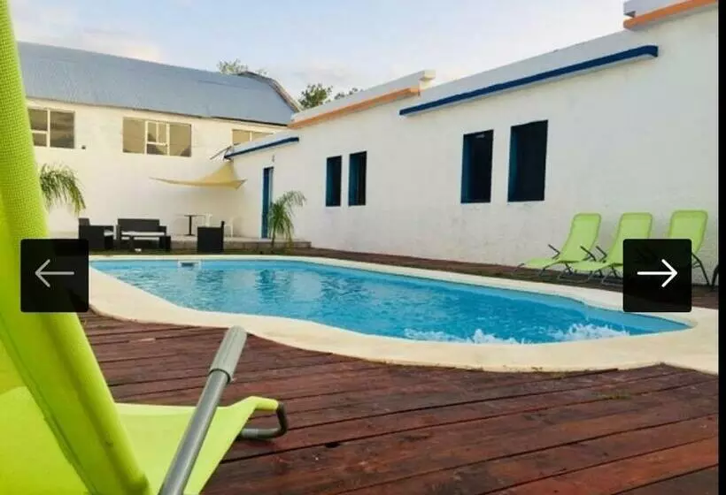 ペンション Piriápolis Hostel & Suites