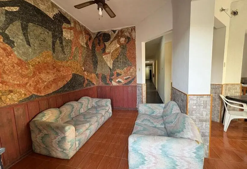 Majatalo Piriápolis Hostel & Suites