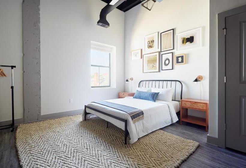 Kasa Altmayer Savannah