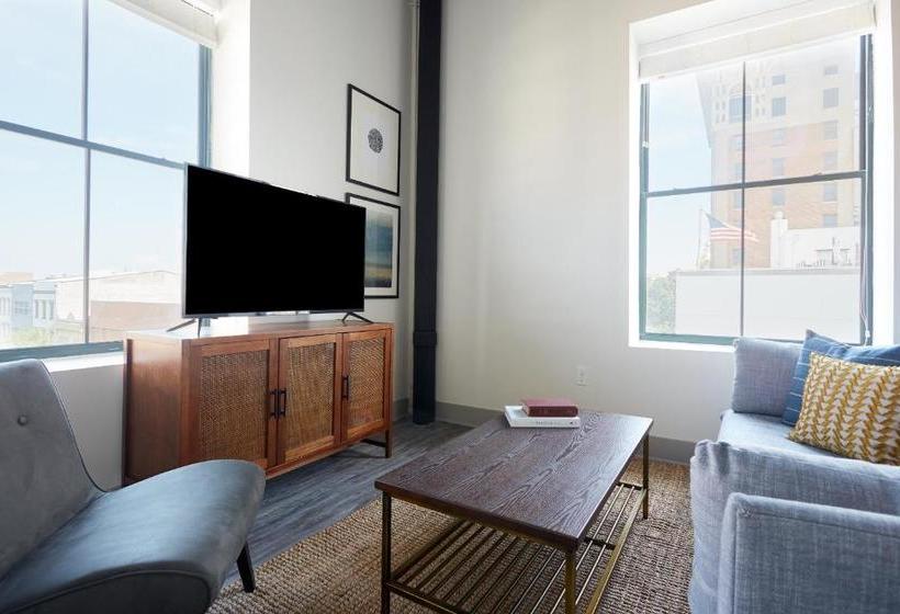 Kasa Altmayer Savannah