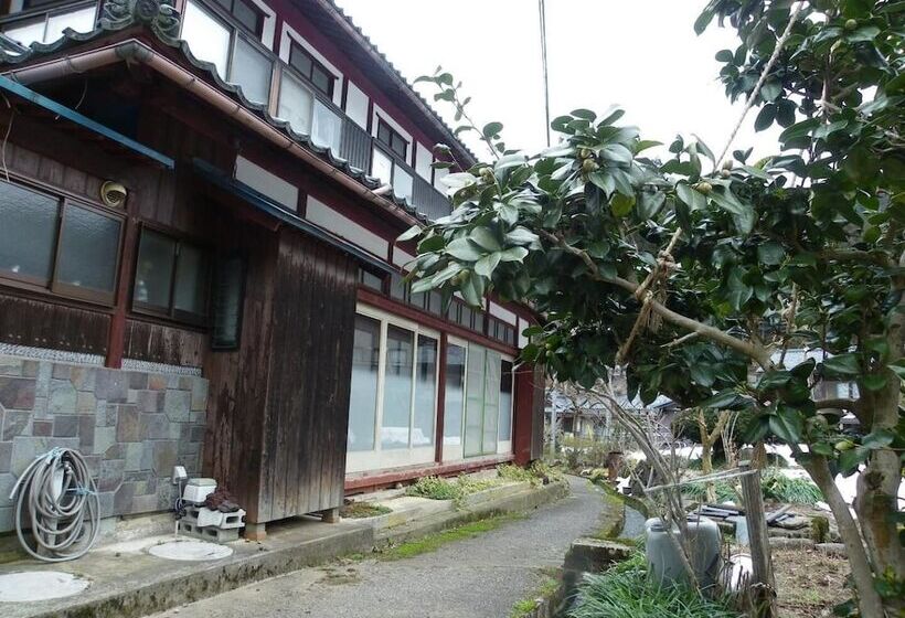 Hotel Zakuro No Yado