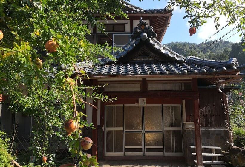 Hotel Zakuro No Yado