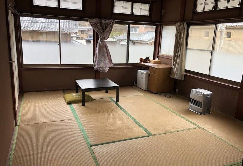 Hotel Zakuro No Yado