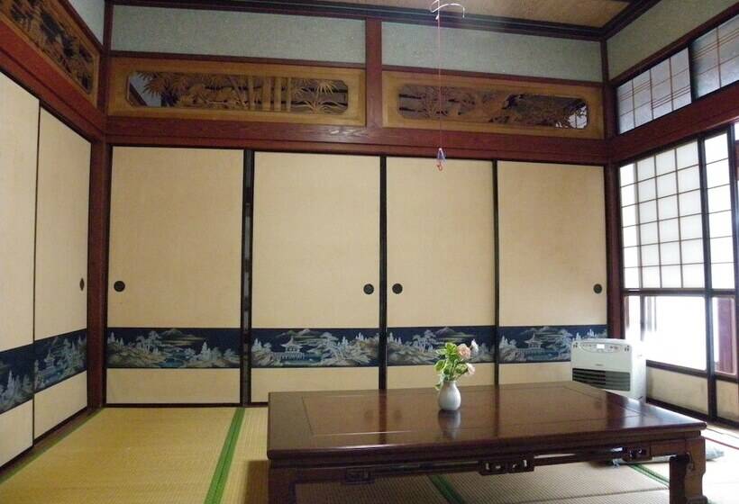 Hotel Zakuro No Yado