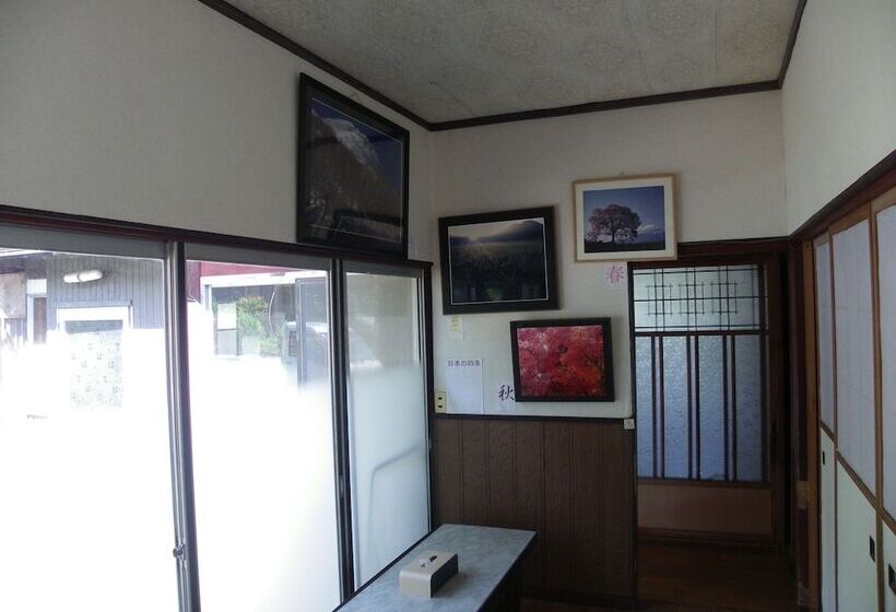 Hotel Zakuro No Yado