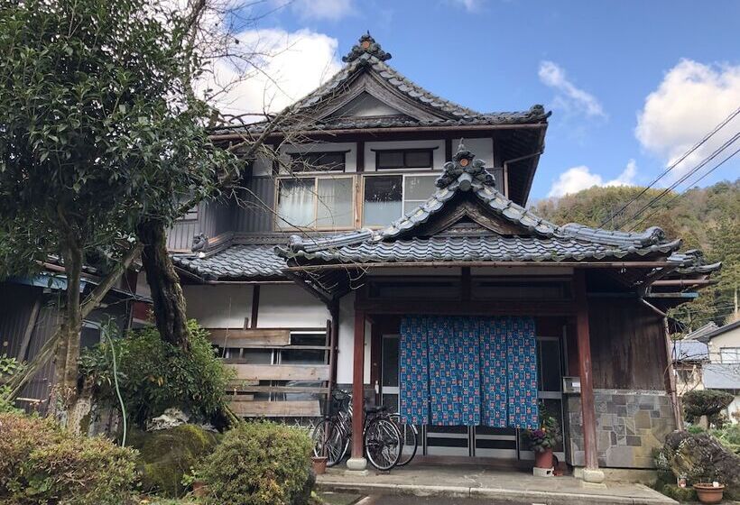 Hotel Zakuro No Yado