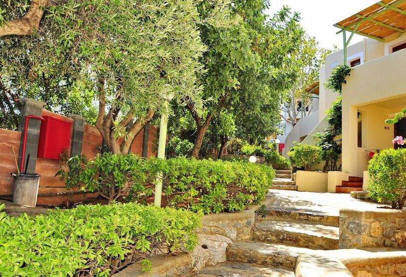 בית מלון כפרי Magia Village Resort