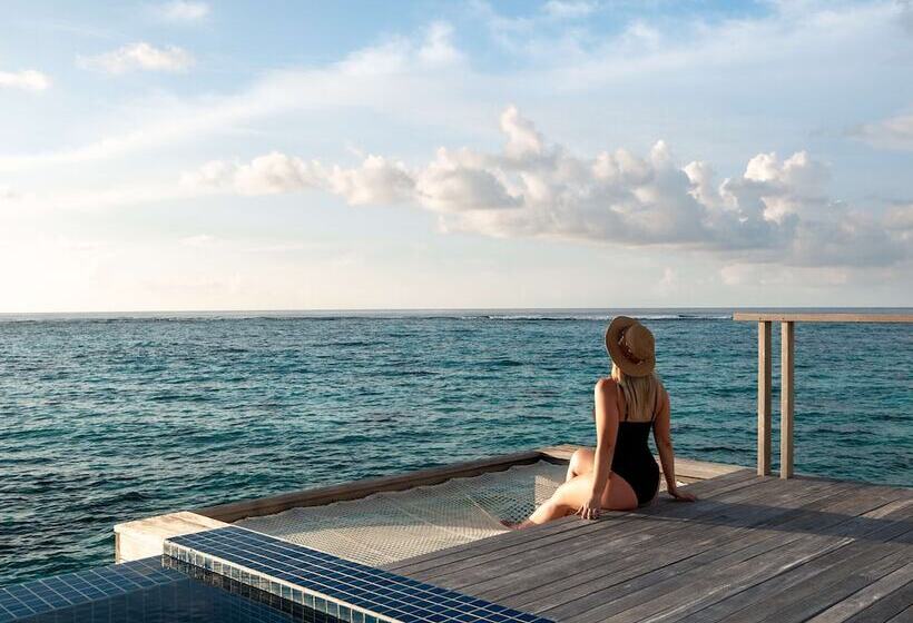 هتل Radisson Blu Resort Maldives With 50 Percent Off On Sea Plane Round Trip 03 Nights & Above