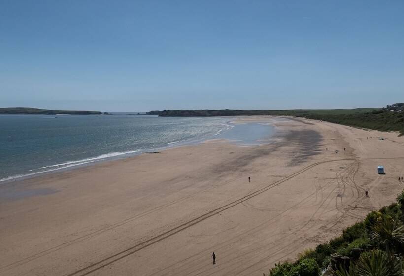 Aamiaismajoitus (B&B) Canaston Oaks