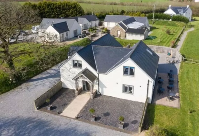 Aamiaismajoitus (B&B) Canaston Oaks