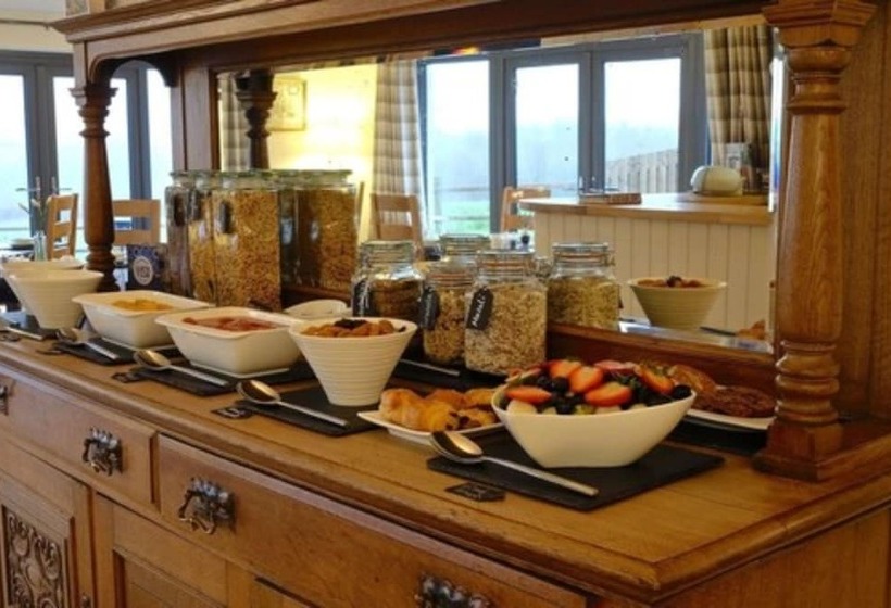 Aamiaismajoitus (B&B) Canaston Oaks