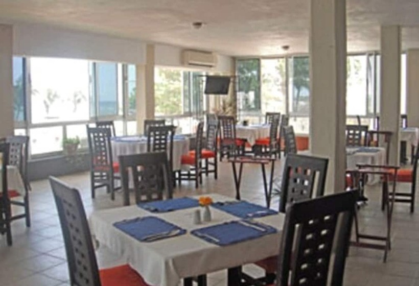 Отель Chachalacas