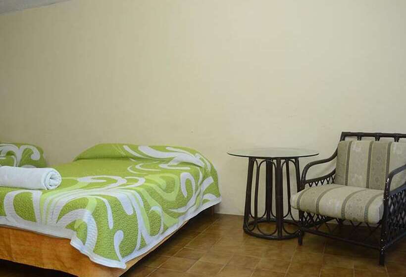 Отель Chachalacas