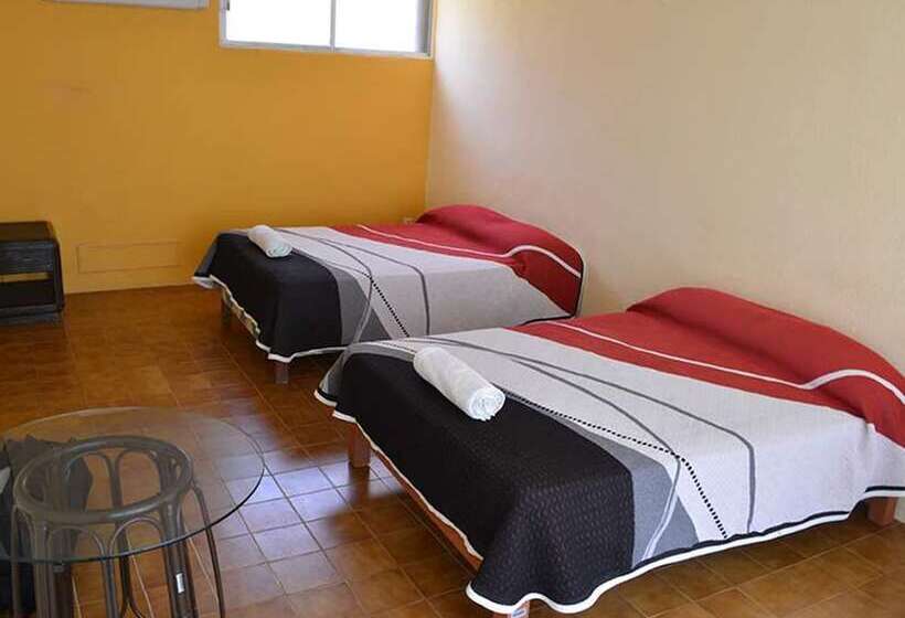 Отель Chachalacas